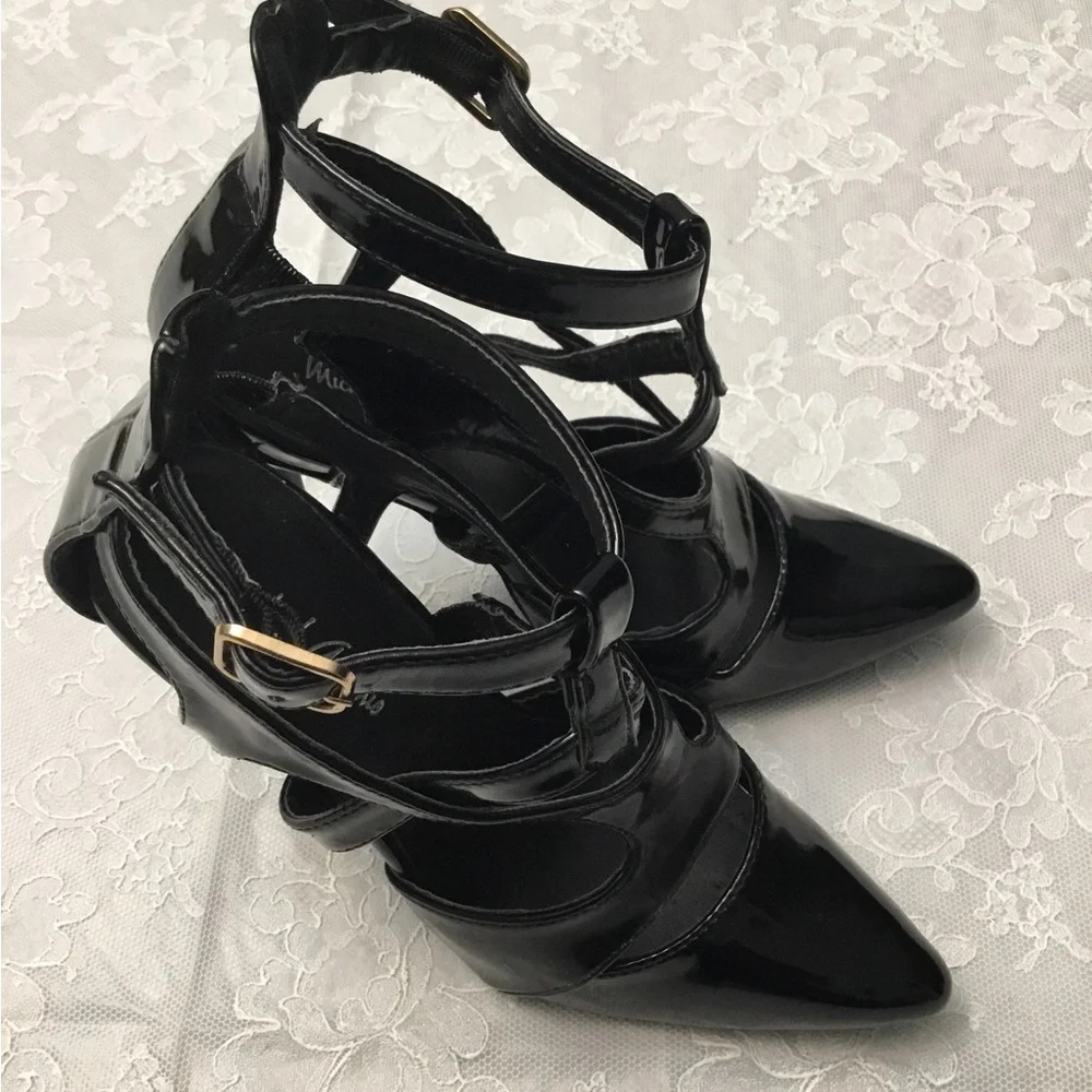 Michael Antonio Glossy Black Heels